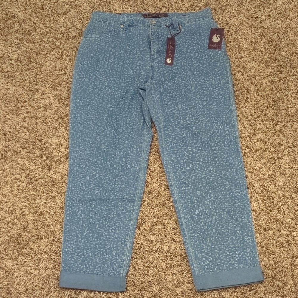 Gloria Vanderbilt Amanda blue dainty white floral high rise straight leg jeans
